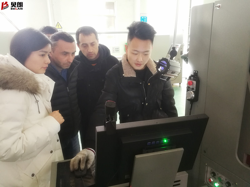 號外、號外，貝朗自動折線機(jī)廠家又迎來外國客戶啦