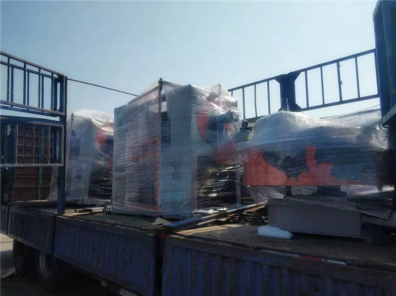 貝朗線(xiàn)材成型機(jī)發(fā)機(jī)現(xiàn)場(chǎng)