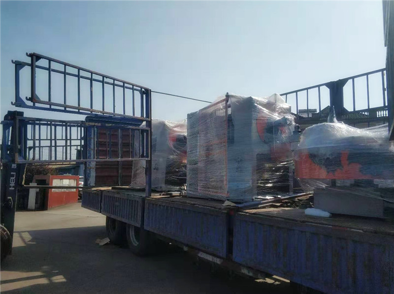 貝朗線(xiàn)材成型機(jī)發(fā)機(jī)現(xiàn)場(chǎng)